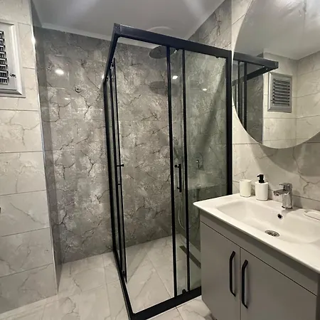 Apartman Silece Garden Uec Yatak Odali *